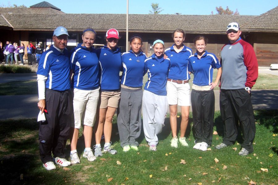 Record-breaking girls golf team competes at State