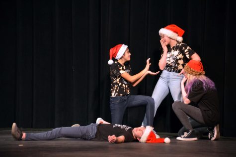 During the Players holiday improv show, the actors took part in a scrapbook scene.